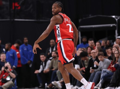 乐动体育包含转折点！迈阿密热火豪取连胜；NBA常规赛国际比赛日攻防权衡；质疑声仍在；球队文化再被提及的词条