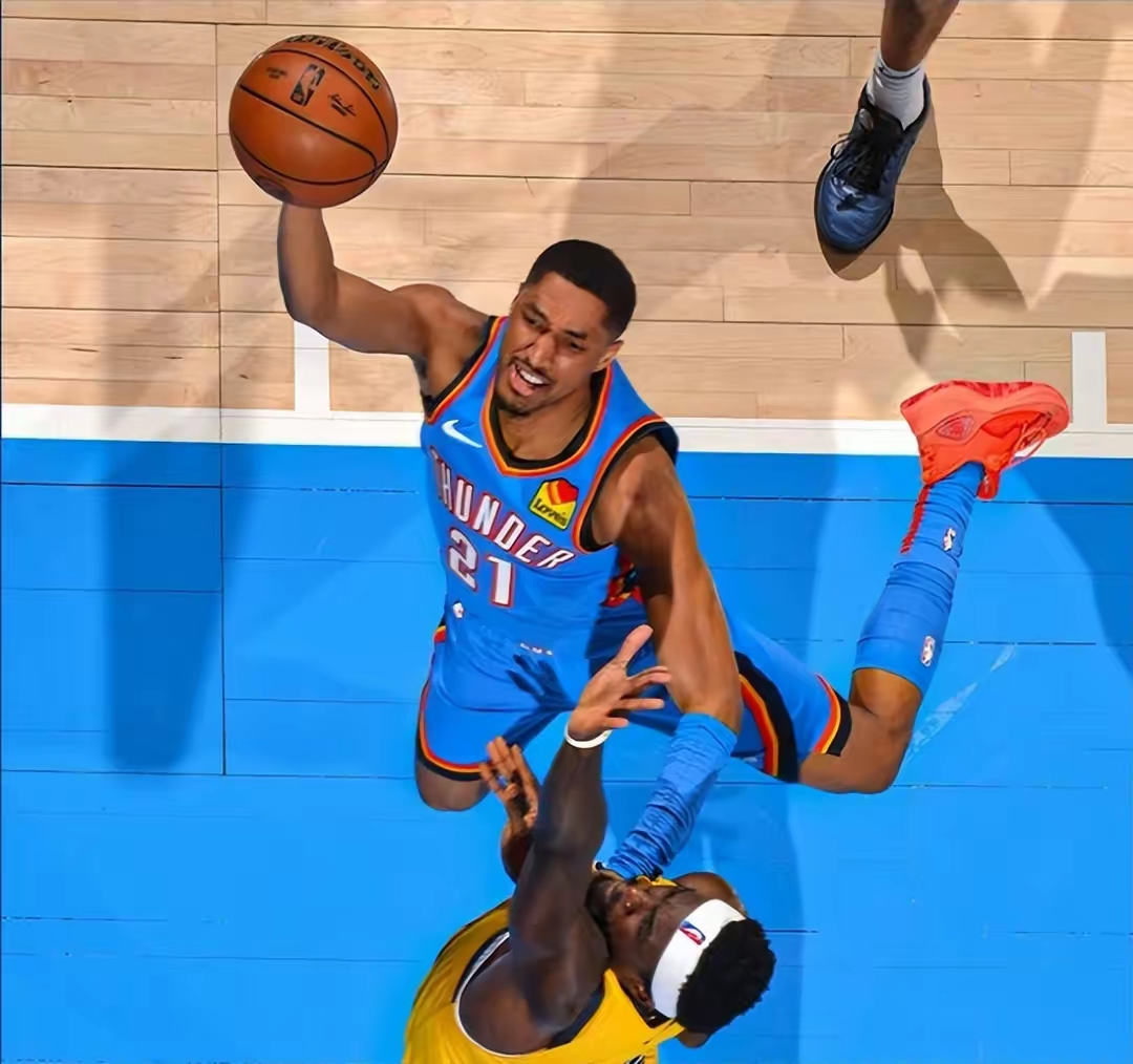 冲刺阶段体能课后，莱比锡外线爆发备战NBA季后赛，底气十足，临场指挥获称赞的简单介绍